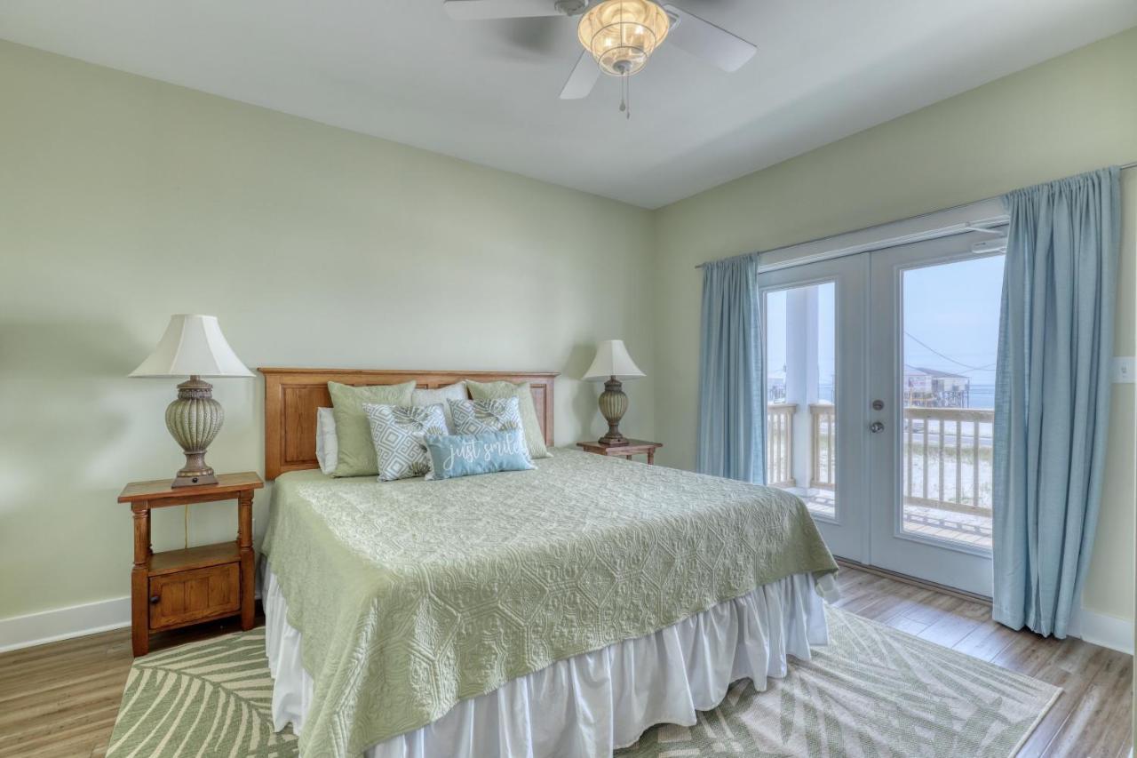 Salty Seahorse - Waterfront! Pet Friendly! Game Room, Pool Table, Beautiful Views - Room For The Whole Family Home جزيرة دوفين المظهر الخارجي الصورة