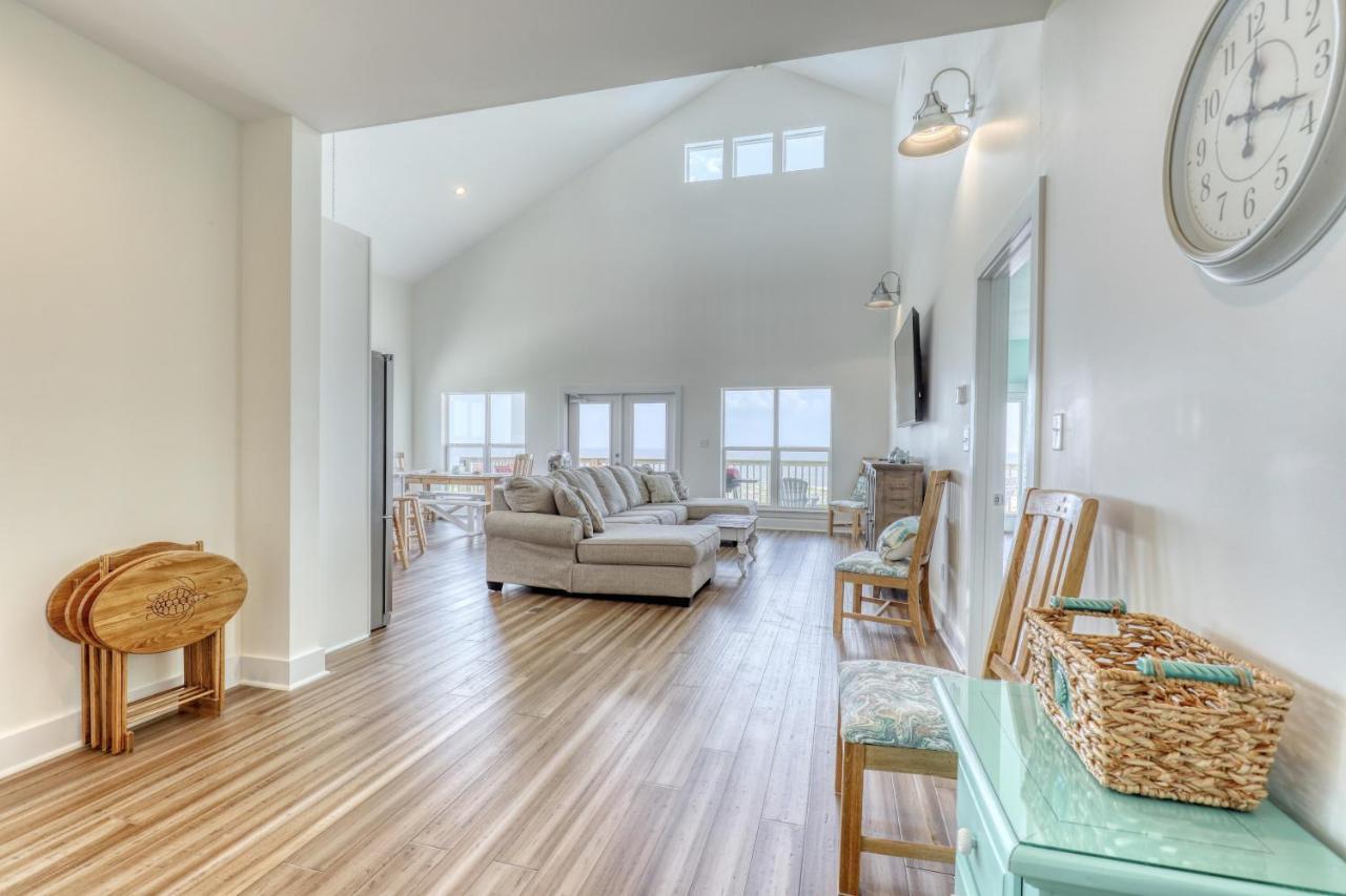 Salty Seahorse - Waterfront! Pet Friendly! Game Room, Pool Table, Beautiful Views - Room For The Whole Family Home جزيرة دوفين المظهر الخارجي الصورة
